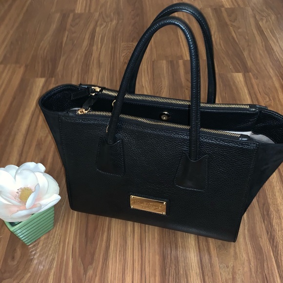 Valentino Handbags - 🖤Brand New Valentino Patio Bag🖤